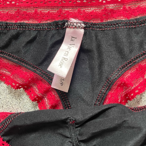 La Vie En Rose 🌹 Black & Red Thong Panties Size Small - Picture 3 of 7